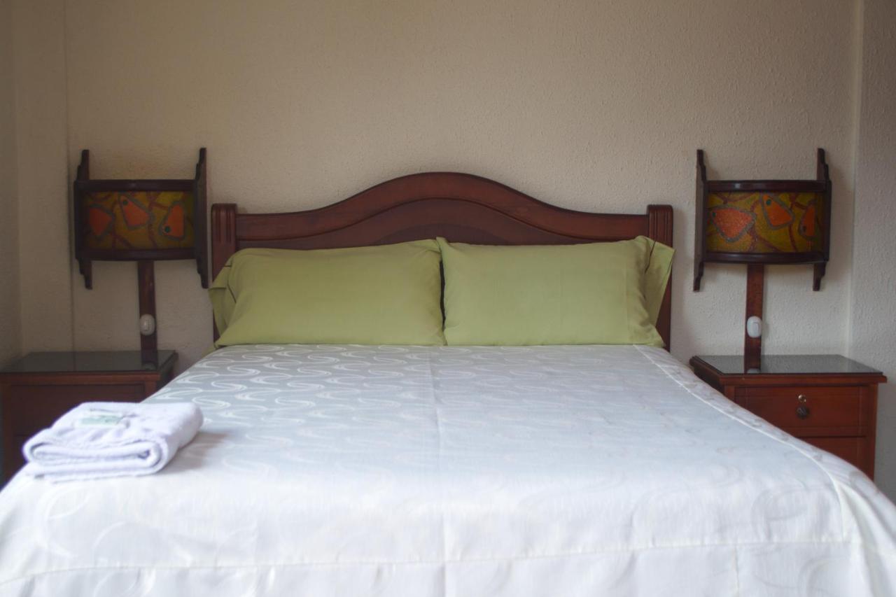 Hostal Monte Carmelo Баньос Экстерьер фото